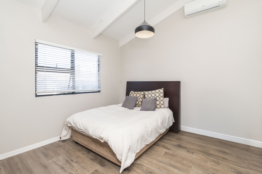 To Let 3 Bedroom Property for Rent in Sea Point Western Cape